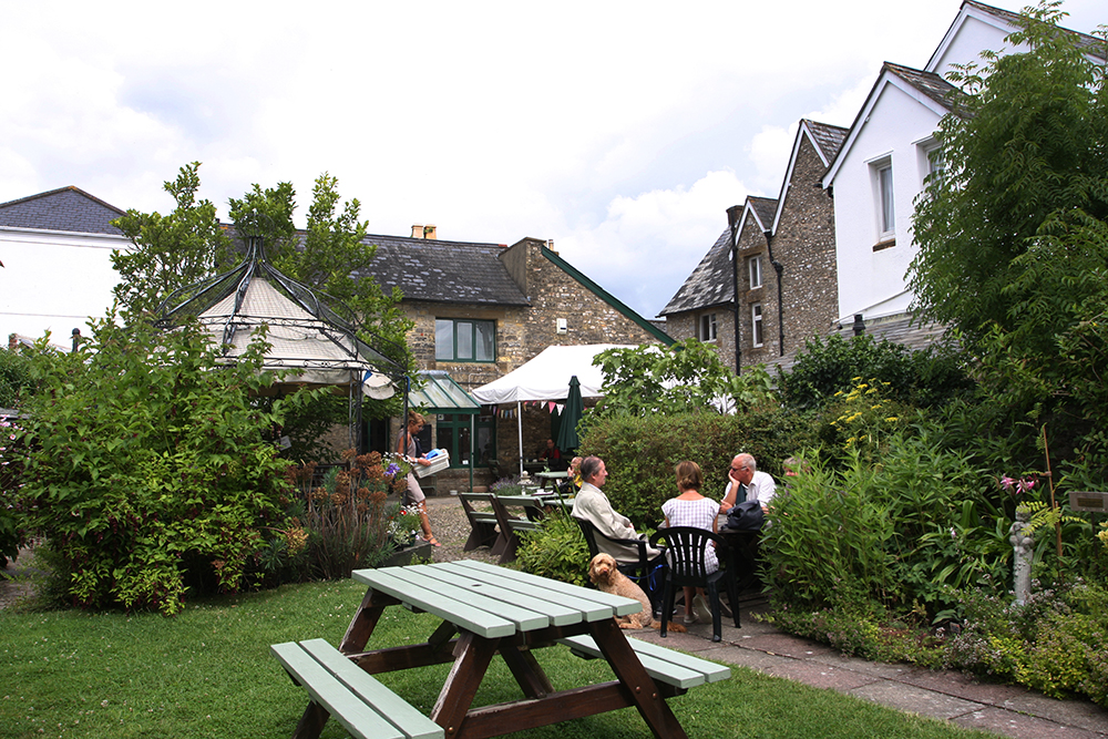 arts cafe garden.jpg